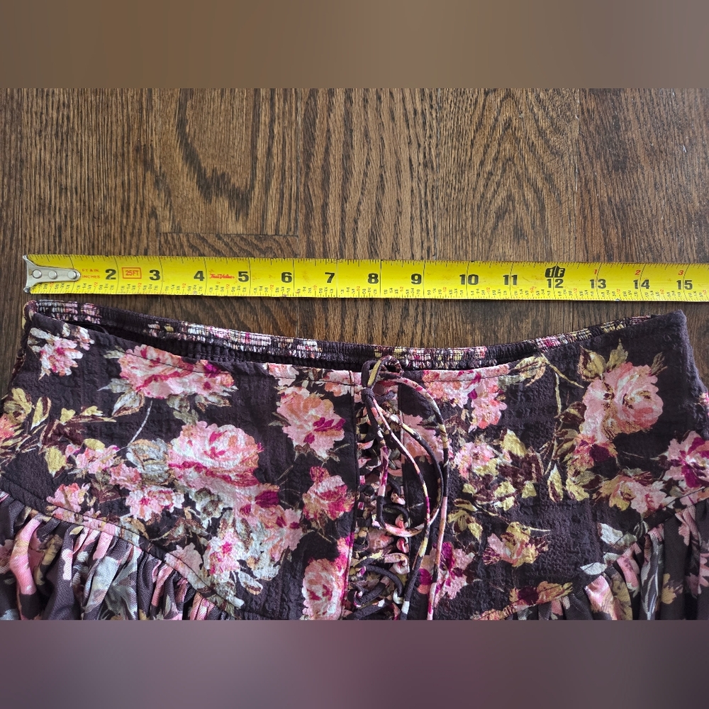 Francesca's Collections Floral Pleated Layered Mini Skort - Picture 5 of 9